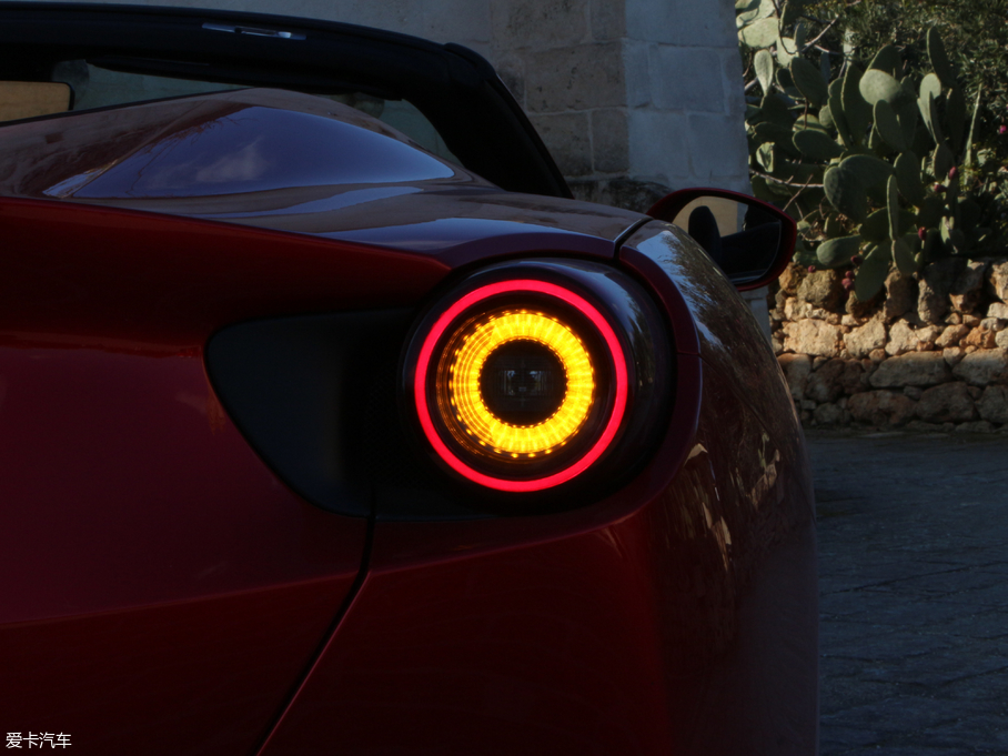 2018Portofino 3.9T V8