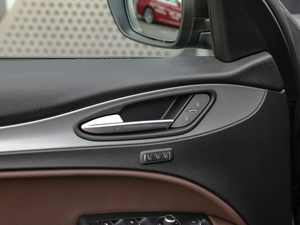 2019280HP A Black Package g