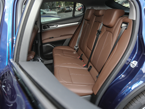 2019280HP A Black Package 