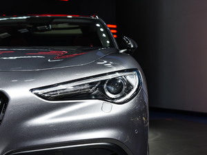 2019280HP A Black Package 