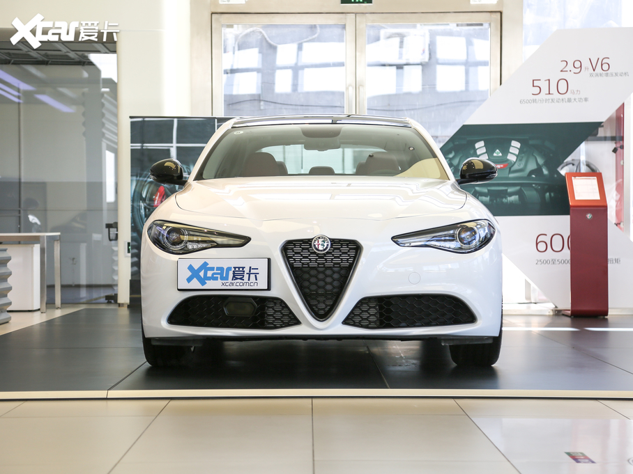 2019Giulia~ 280HP A Black Package