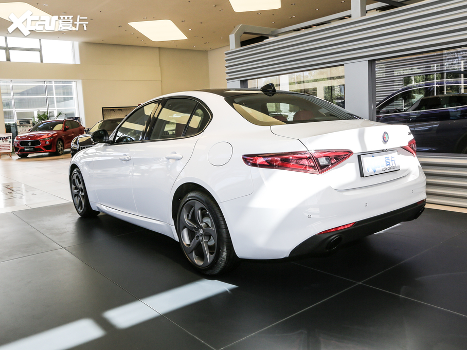 2019Giulia~ 280HP A Black Package