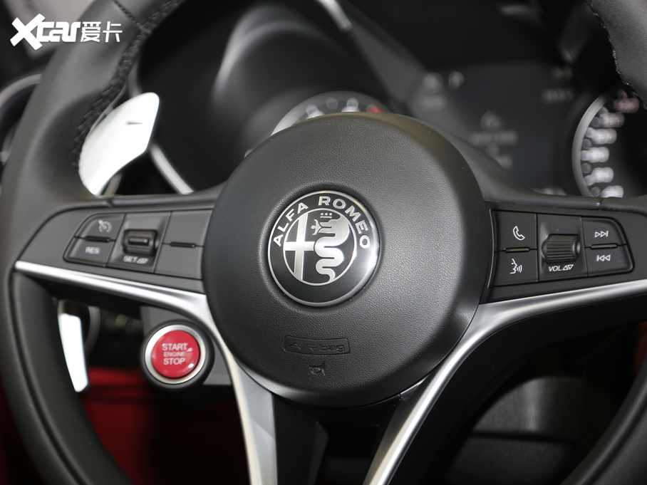 2019Giulia~ 280HP A Black Package