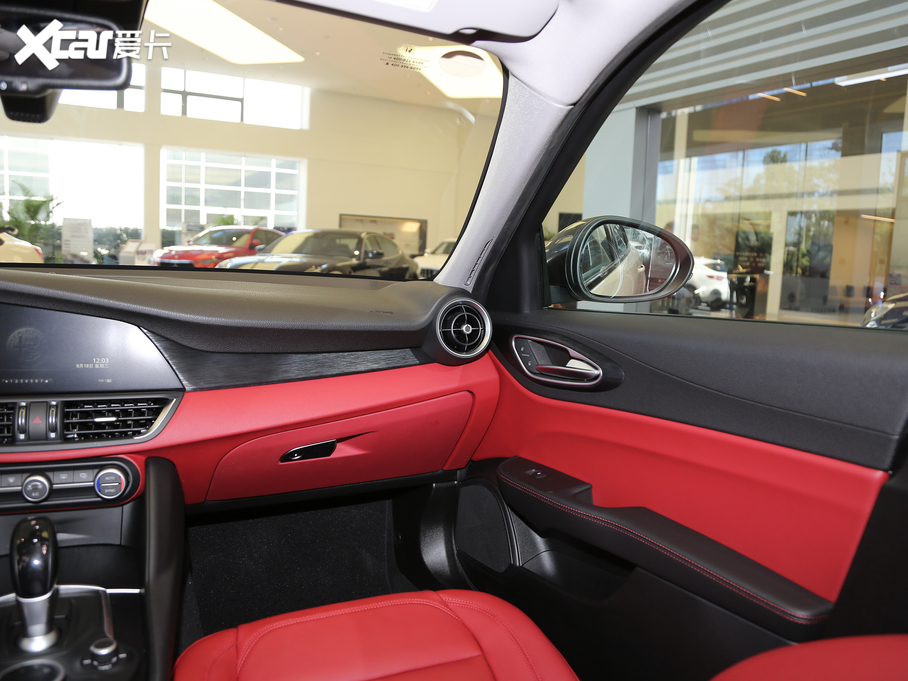 2019Giulia~ 280HP A Black Package