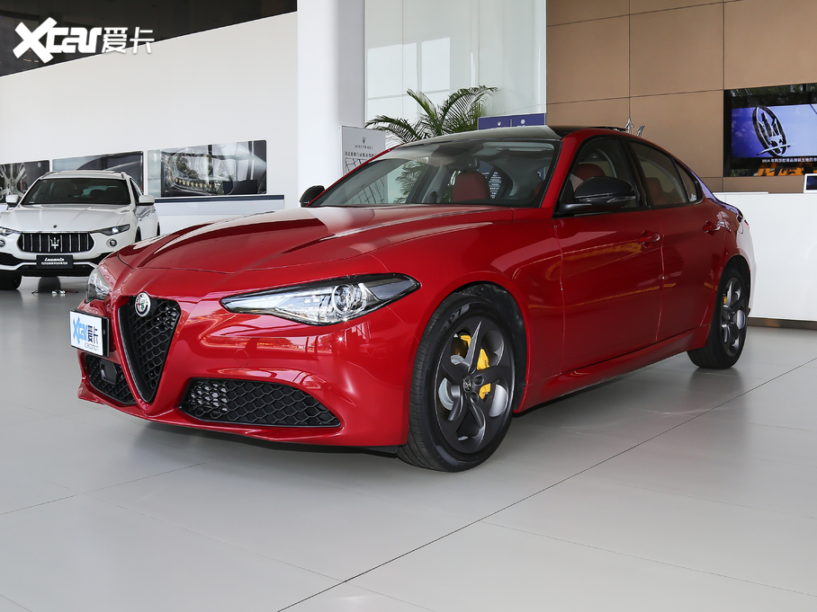 2019Giulia~ 280HP A Black Package