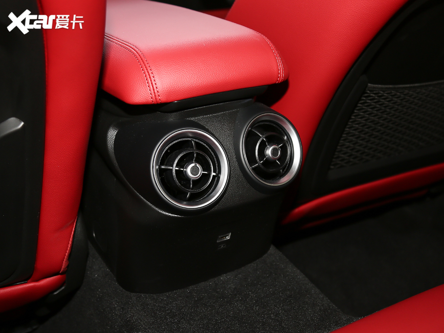 2019Giulia~ 280HP A Black Package