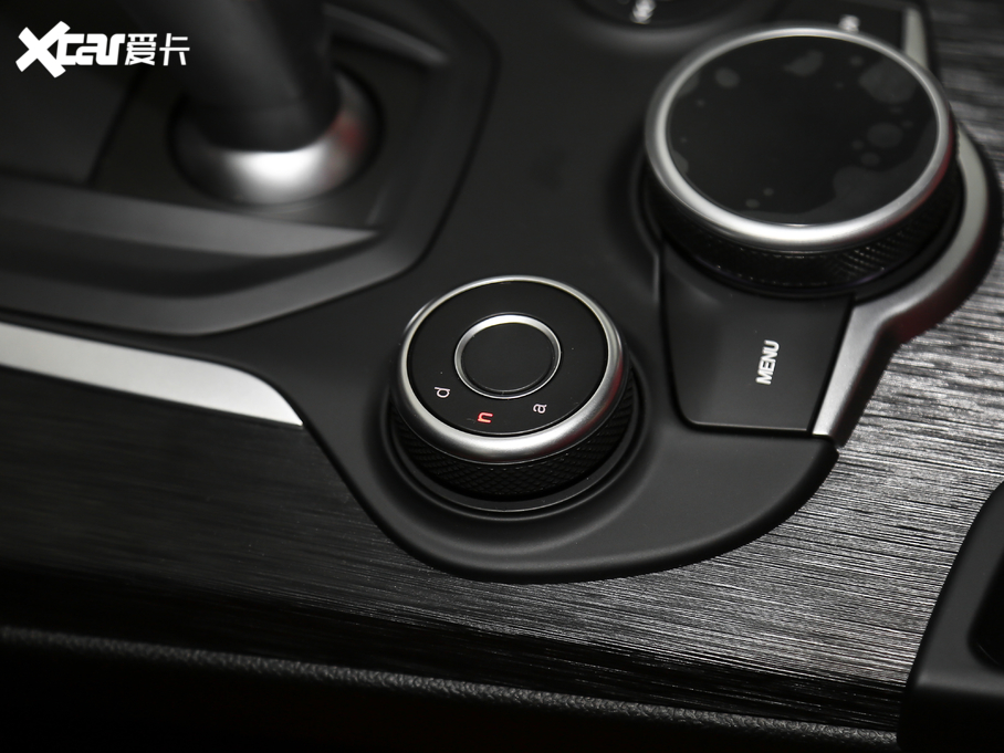 2019Giulia~ 280HP A Black Package