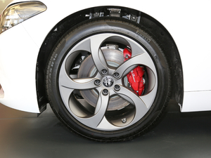 2019280HP A Black Package ݆Ȧ