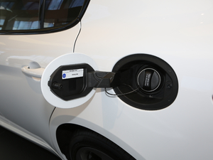 2019280HP A Black Package w