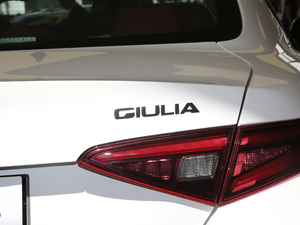 2019280HP A Black Package ^