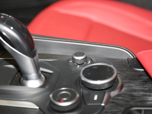 2019280HP A Black Package п؅^(q)