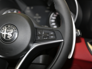 2019280HP A Black Package {