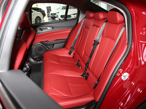 2019280HP A Black Package 