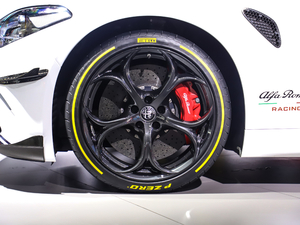 2019款510HP F1限量版 轮圈