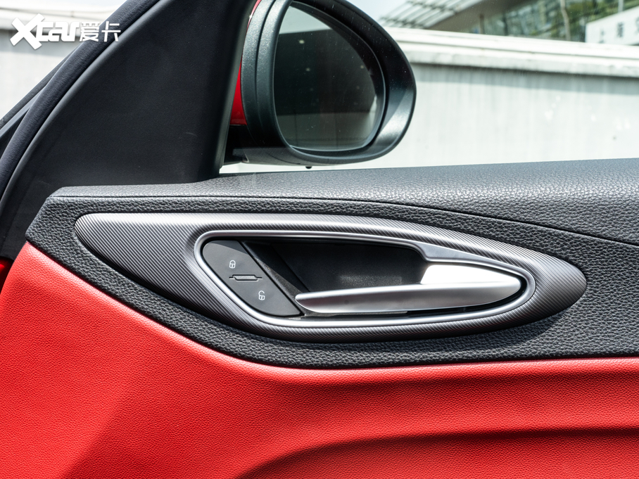 2020Giulia~ 280HP A\(yn)(dng)