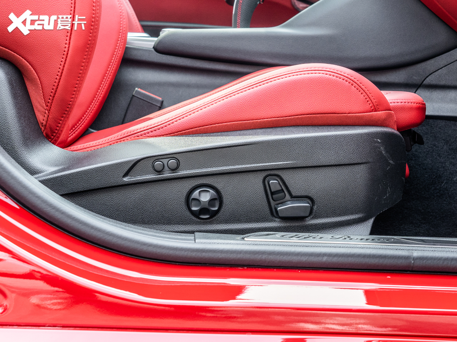 2020Giulia~ 280HP A\(yn)(dng)