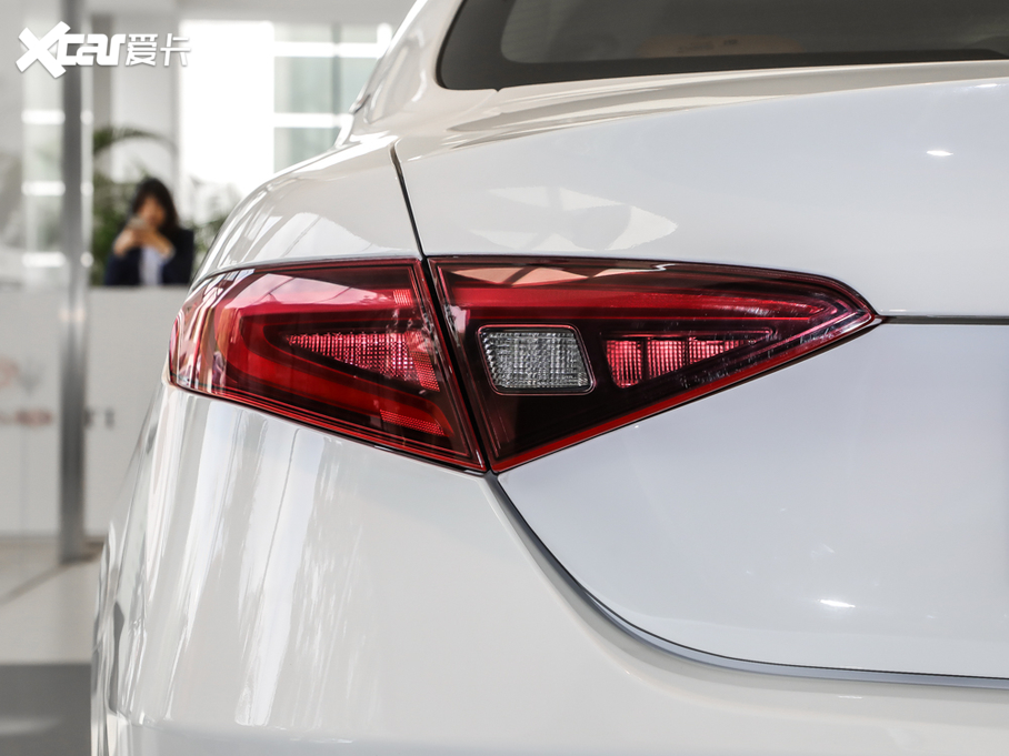 2020Giulia~ 280HP ҹӰ