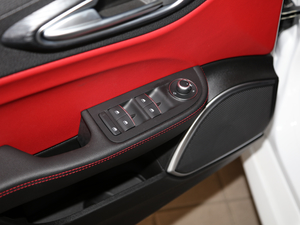 2020款280HP 豪华版 主驾车窗控制区	