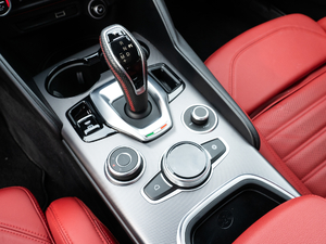 2020款280HP 豪华运动版 中控区