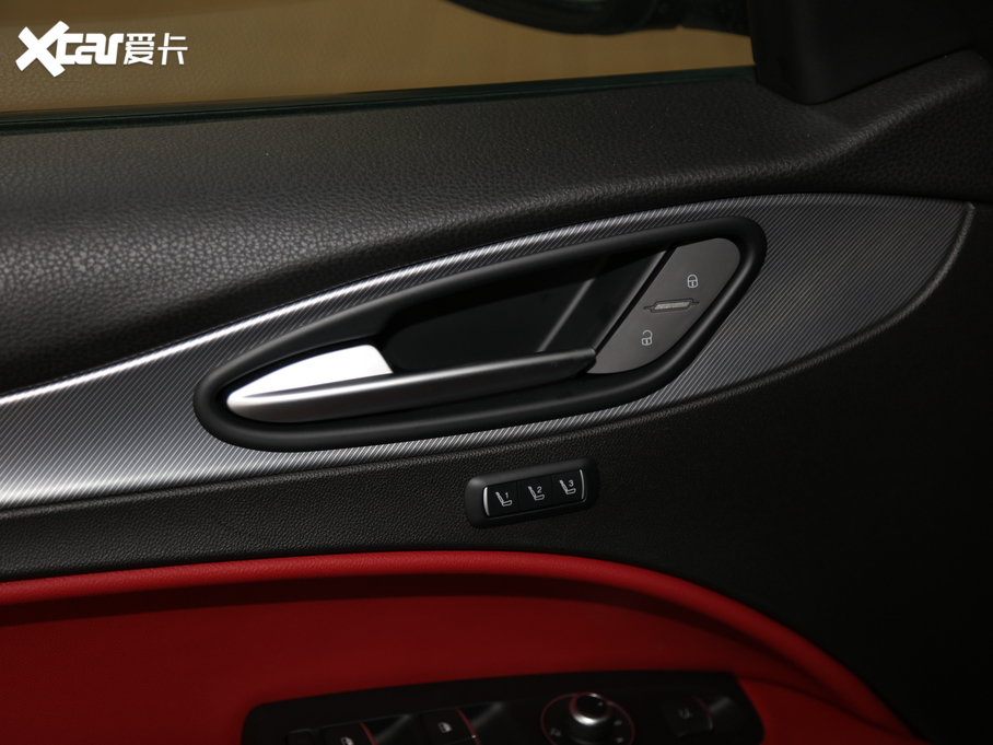 2020Stelvio˹̹S 280HP A