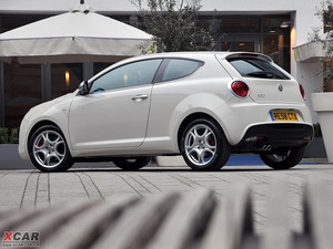 2009MiTo w^