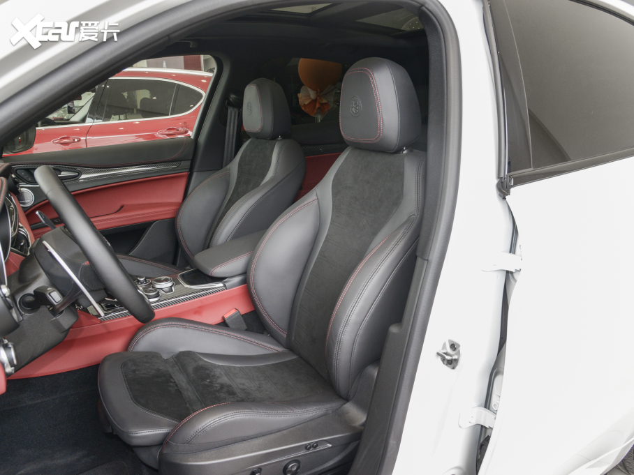 2021Stelvio˹̹S 2.0T 280HP Veloce Ti ٰ