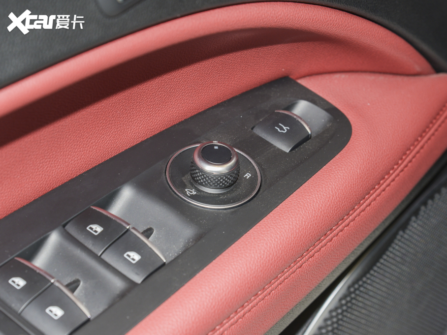 2021Stelvio˹̹S 2.0T 280HP Veloce Ti ٰ