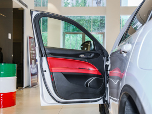 20212.0T 280HP A {λ܇T