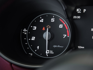 20212.0T 280HP A\Ӱ п؅^