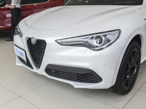 20212.0T 280HP Veloce Ti ٰ ^