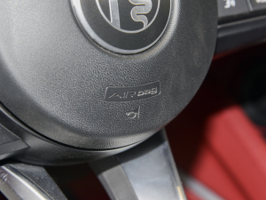 20212.0T 280HP Veloce Ti ٰ п؅^(q)