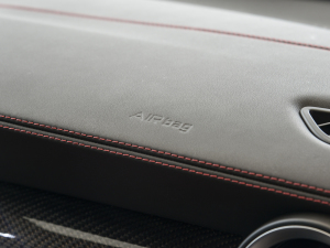 20212.0T 280HP Veloce Ti ٰ п؅^(q)