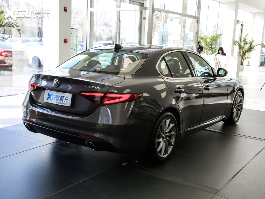 2021Giulia~ 2.0T 280HP A