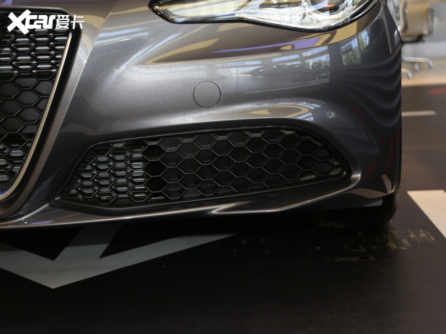 2021Giulia~ 2.0T 280HP A\(yn)Ӱ