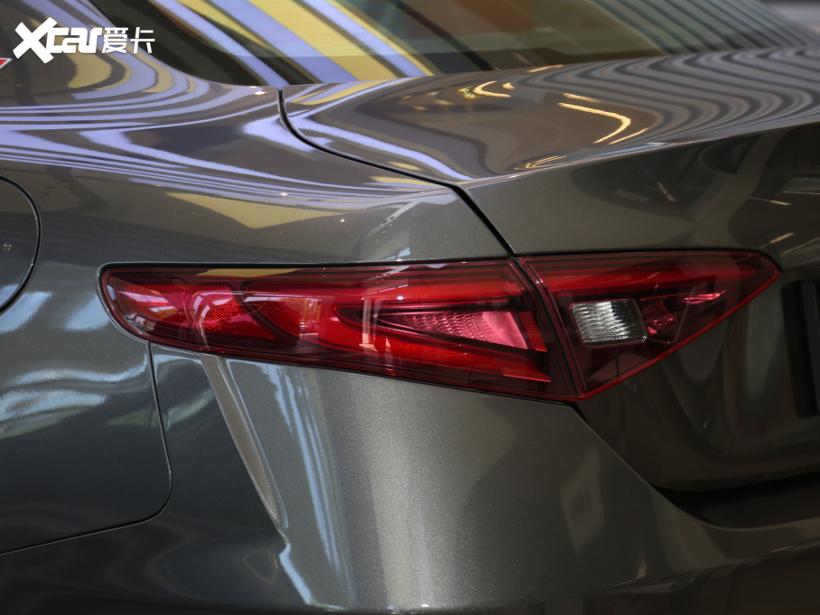 2021Giulia~ 2.0T 280HP A\Ӱ