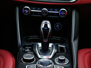 20212.0T 280HP A п؅^