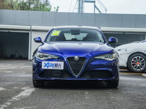 2021款2.0T 280HP 豪华版 正前