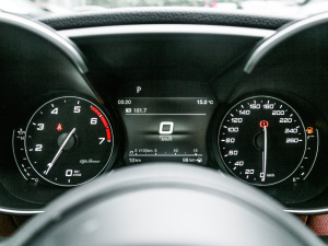 2021款2.0T 280HP 豪华版 仪表