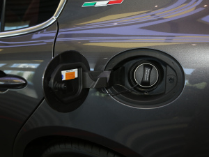 20212.0T 280HP A\Ӱ w