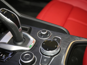 20212.0T 280HP A\Ӱ п؅^