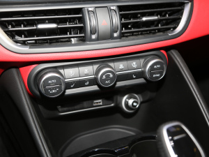 20212.0T 280HP A\Ӱ п؅^