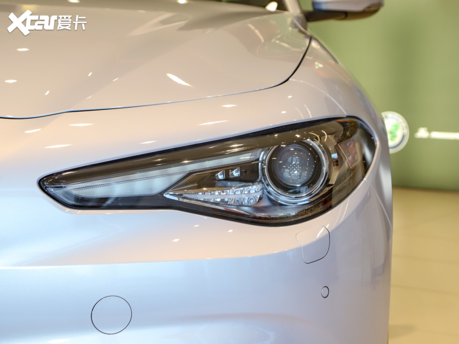 2022Giulia~ 2.0T 280HP Ti {ذ