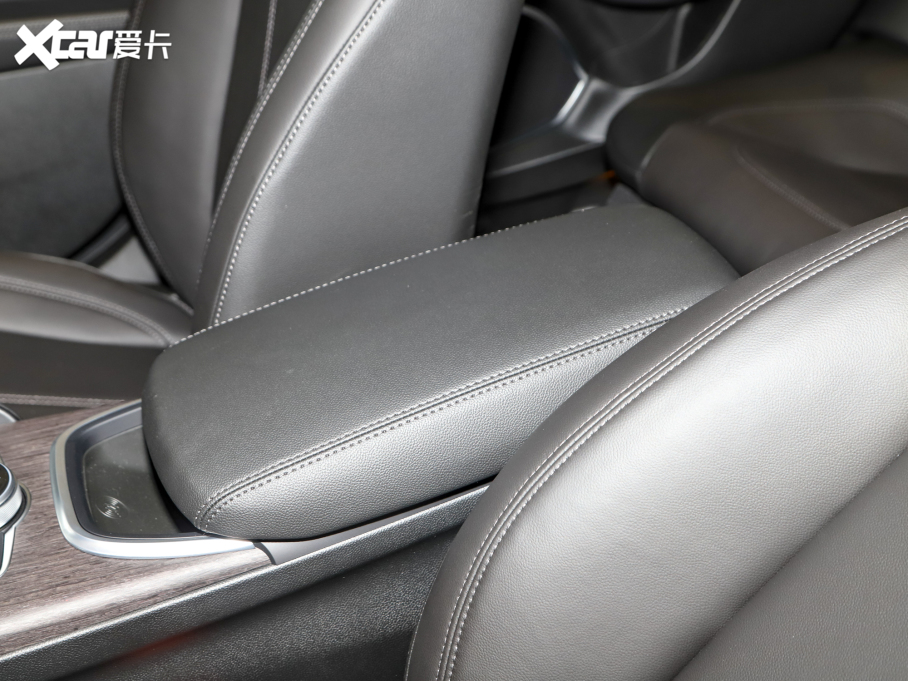 2022Giulia~ 2.0T 280HP Ti {ذ