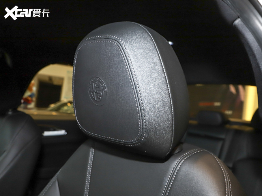 2022Giulia~ 2.0T 280HP Ti {ذ