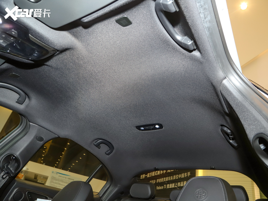 2022Giulia~ 2.0T 280HP Ti {ذ