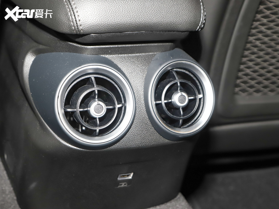 2022Giulia~ 2.0T 280HP Ti {ذ