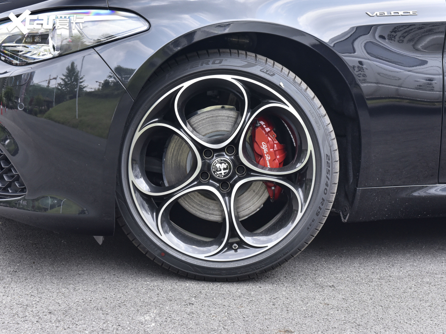 2022Giulia~ 2.0T 280HP Veloce ِ