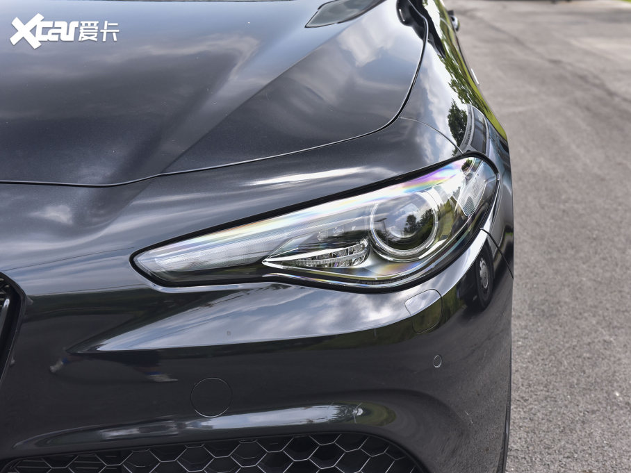 2022Giulia~ 2.0T 280HP Veloce ِ