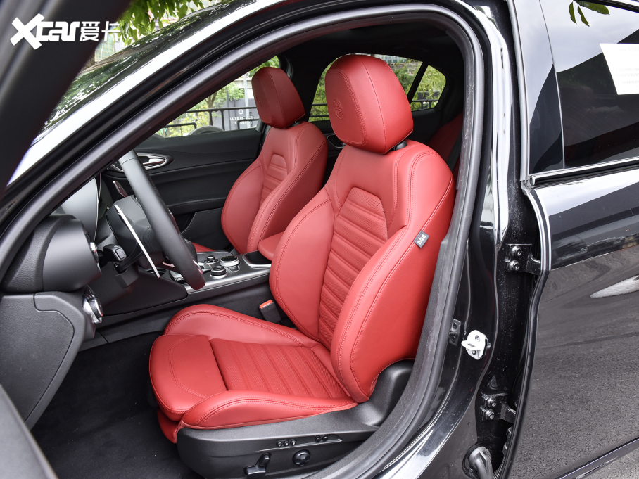 2022Giulia~ 2.0T 280HP Veloce ِ