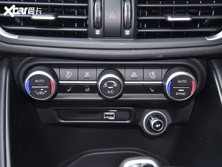 2022Giulia~ 2.0T 280HP Veloce ِ